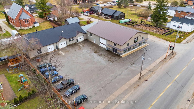 205 Garafraxa St photo 2