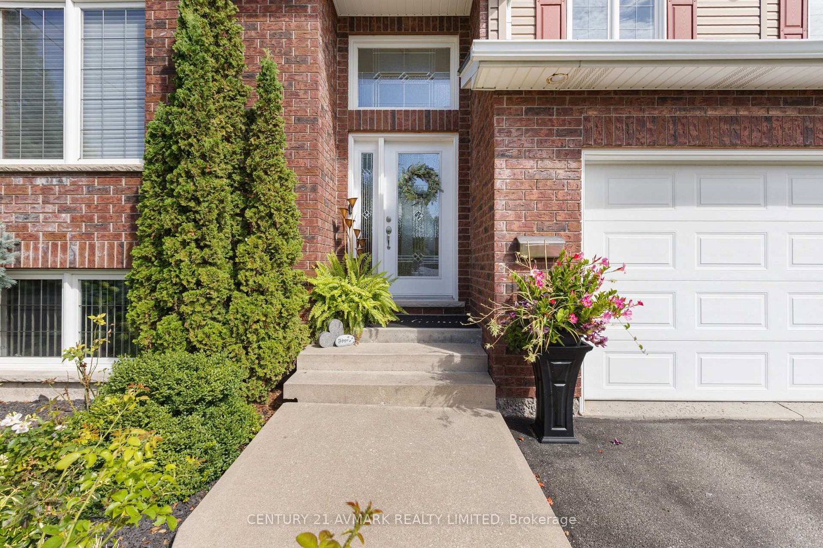 541 Barrick Road • Port Colborne, ON photo 4