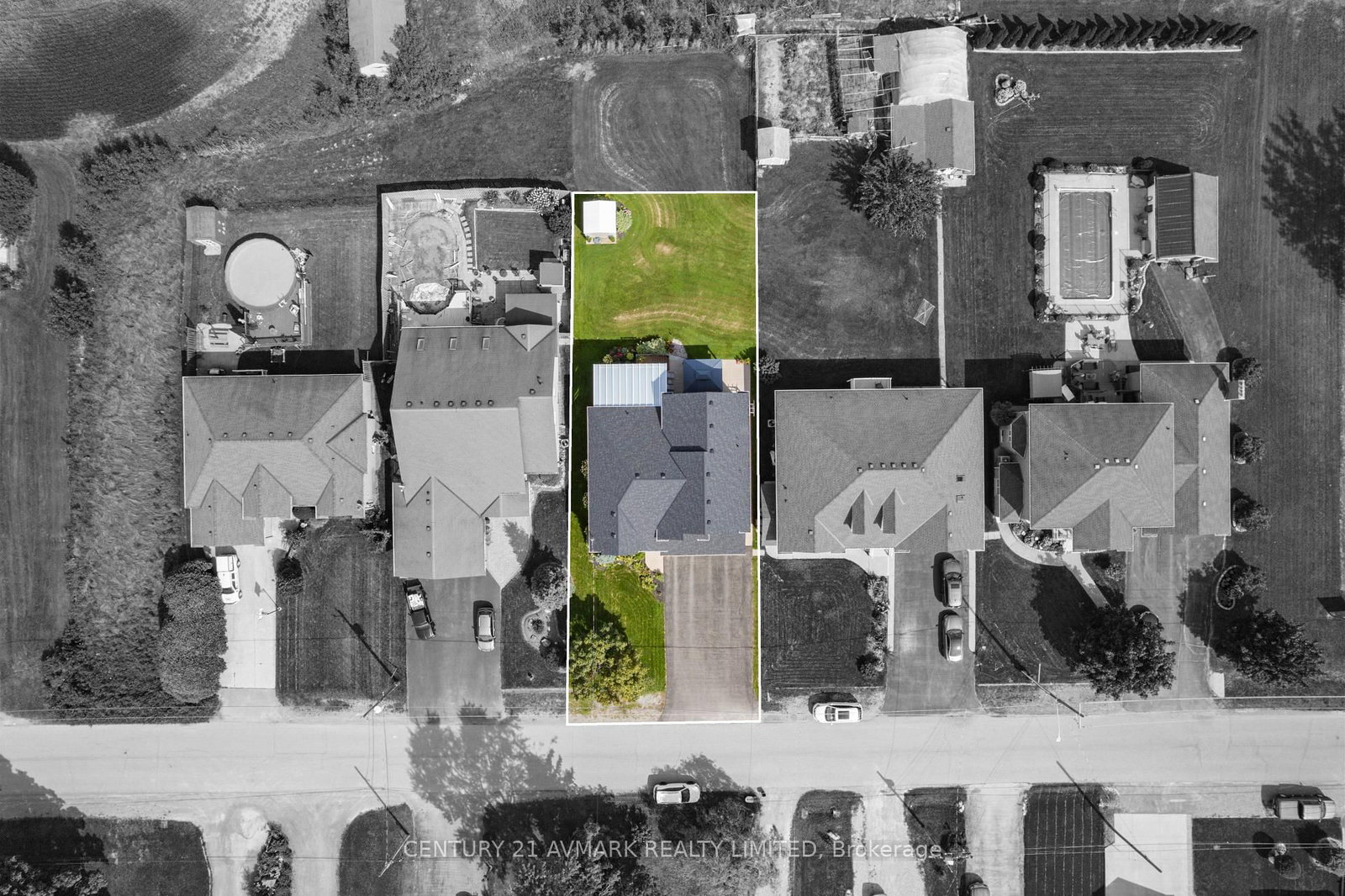 541 Barrick Road • Port Colborne, ON photo 43