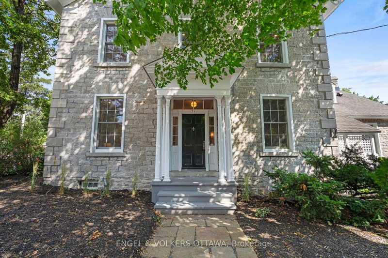 71 Thomas Street