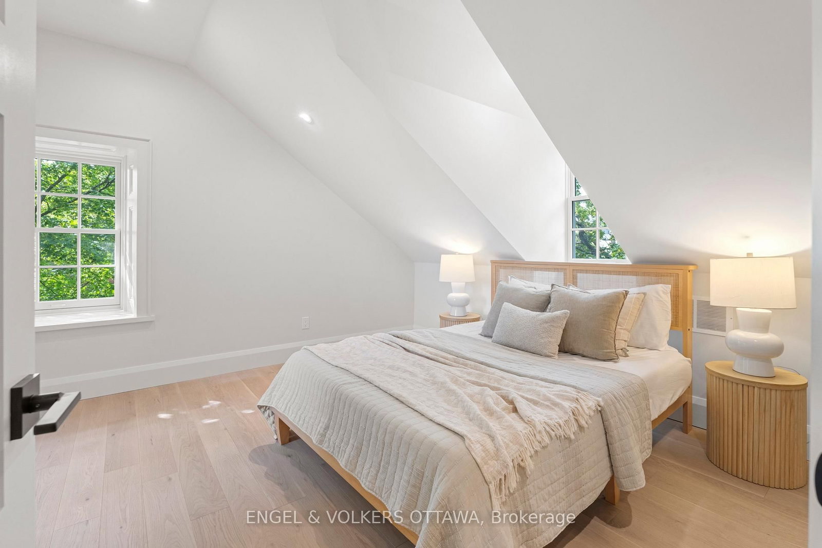 71 Thomas Street • Ottawa, ON photo 27