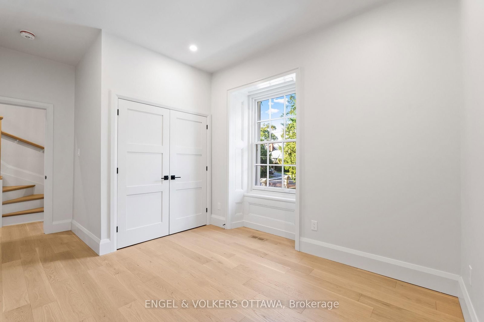 35 Mackay Street • Ottawa, ON photo 26
