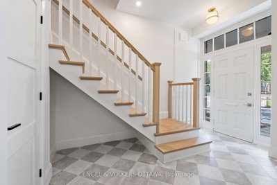 35 Mackay Street • Ottawa, ON photo 3
