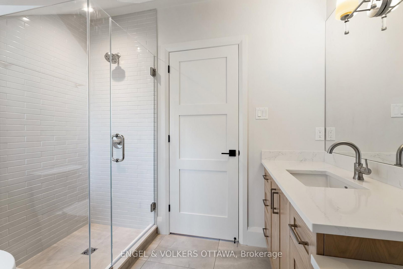 35 Mackay Street • Ottawa, ON photo 31