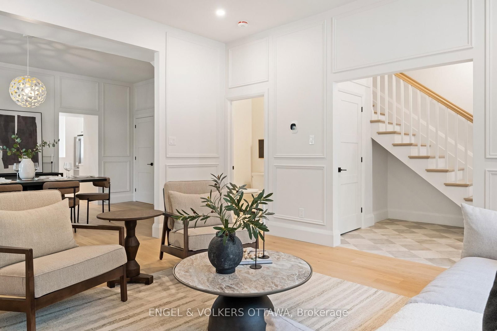 35 Mackay Street • Ottawa, ON photo 7