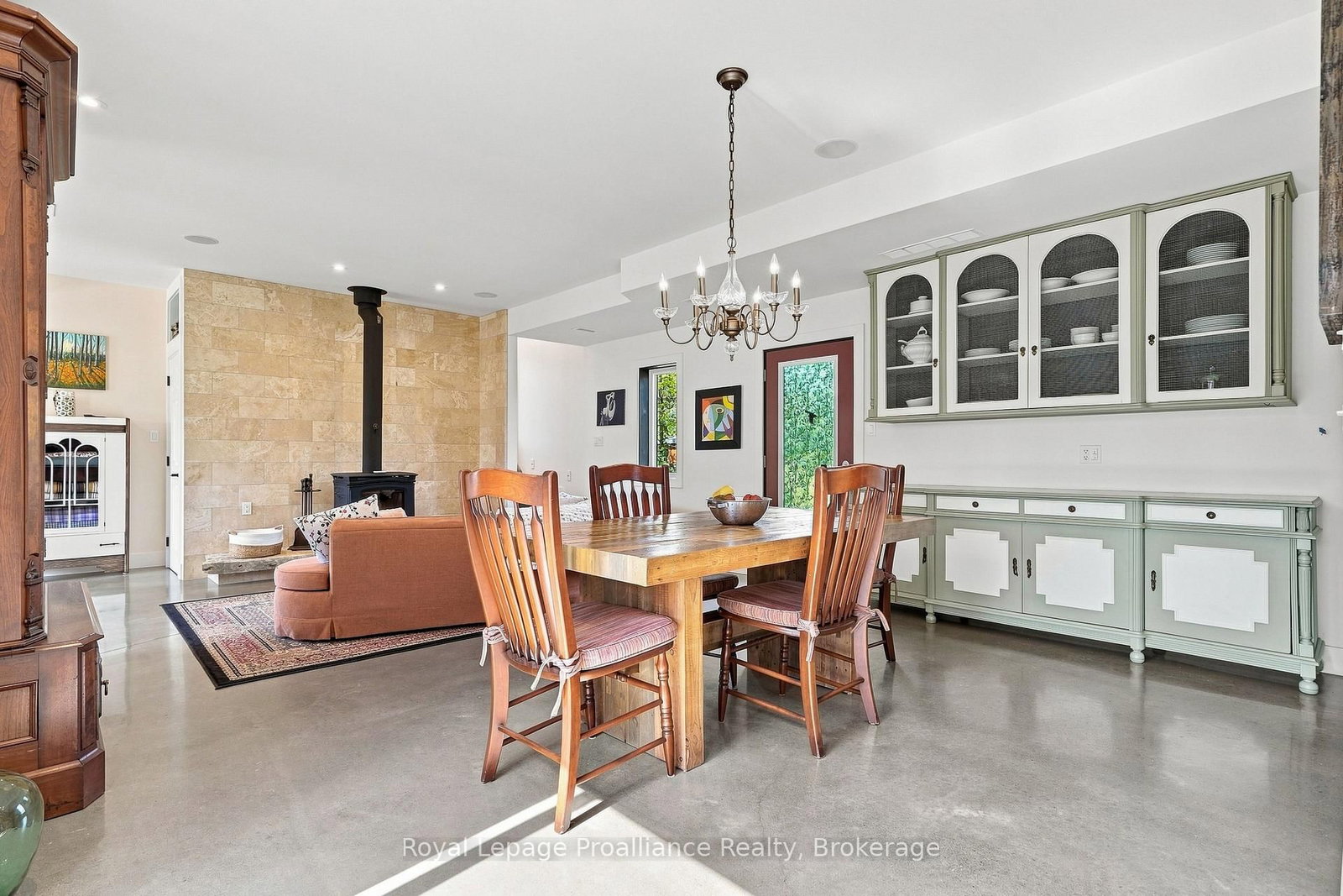 3646 County Road 8 • Prince Edward County, ON photo 15