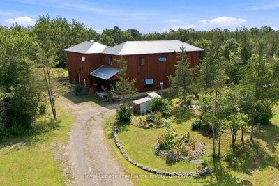 3646 County Road 8 • Prince Edward County, ON photo 3
