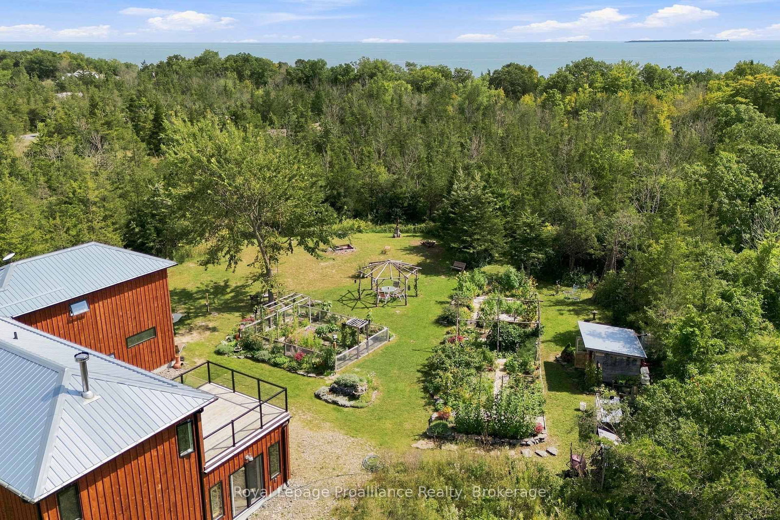3646 County Road 8 • Prince Edward County, ON photo 8