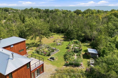 3646 County Road 8 • Prince Edward County, ON photo 8