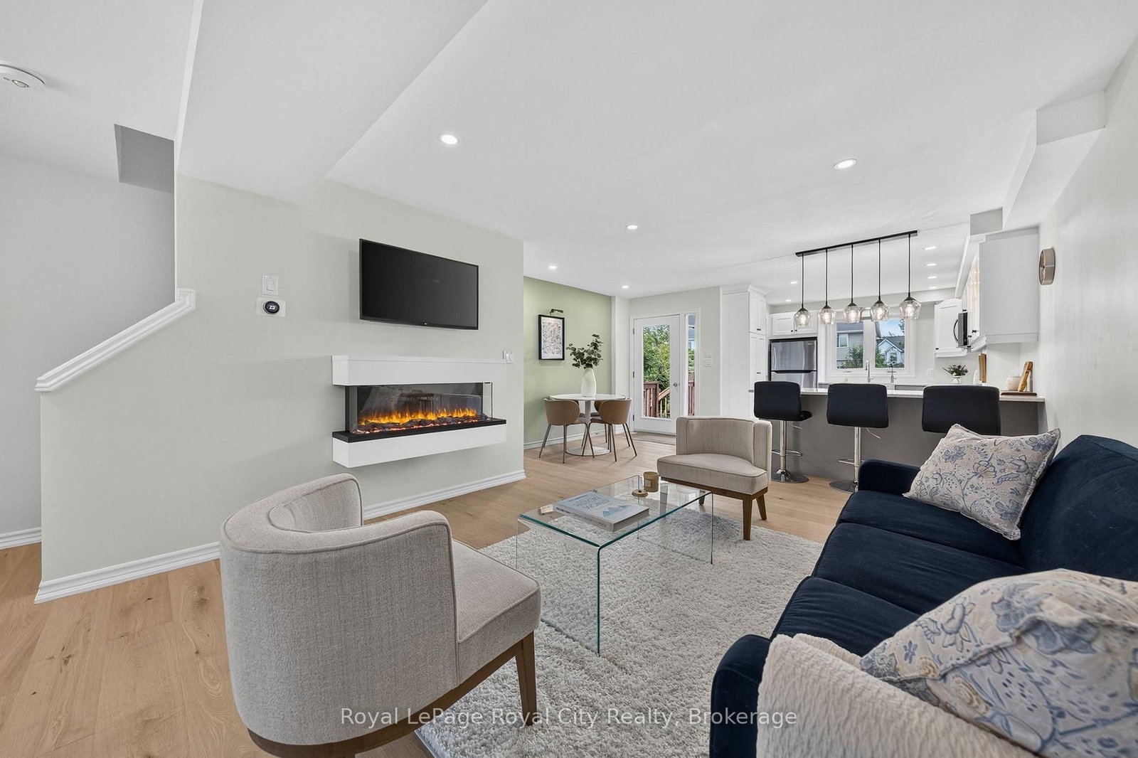 12 Southcreek Trail • Guelph, ON photo 12