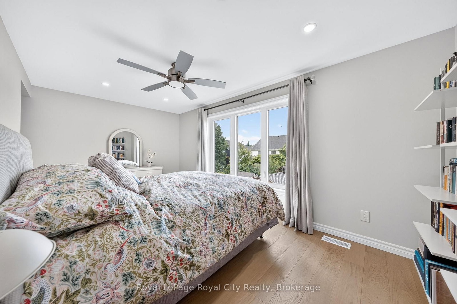 12 Southcreek Trail • Guelph, ON photo 27