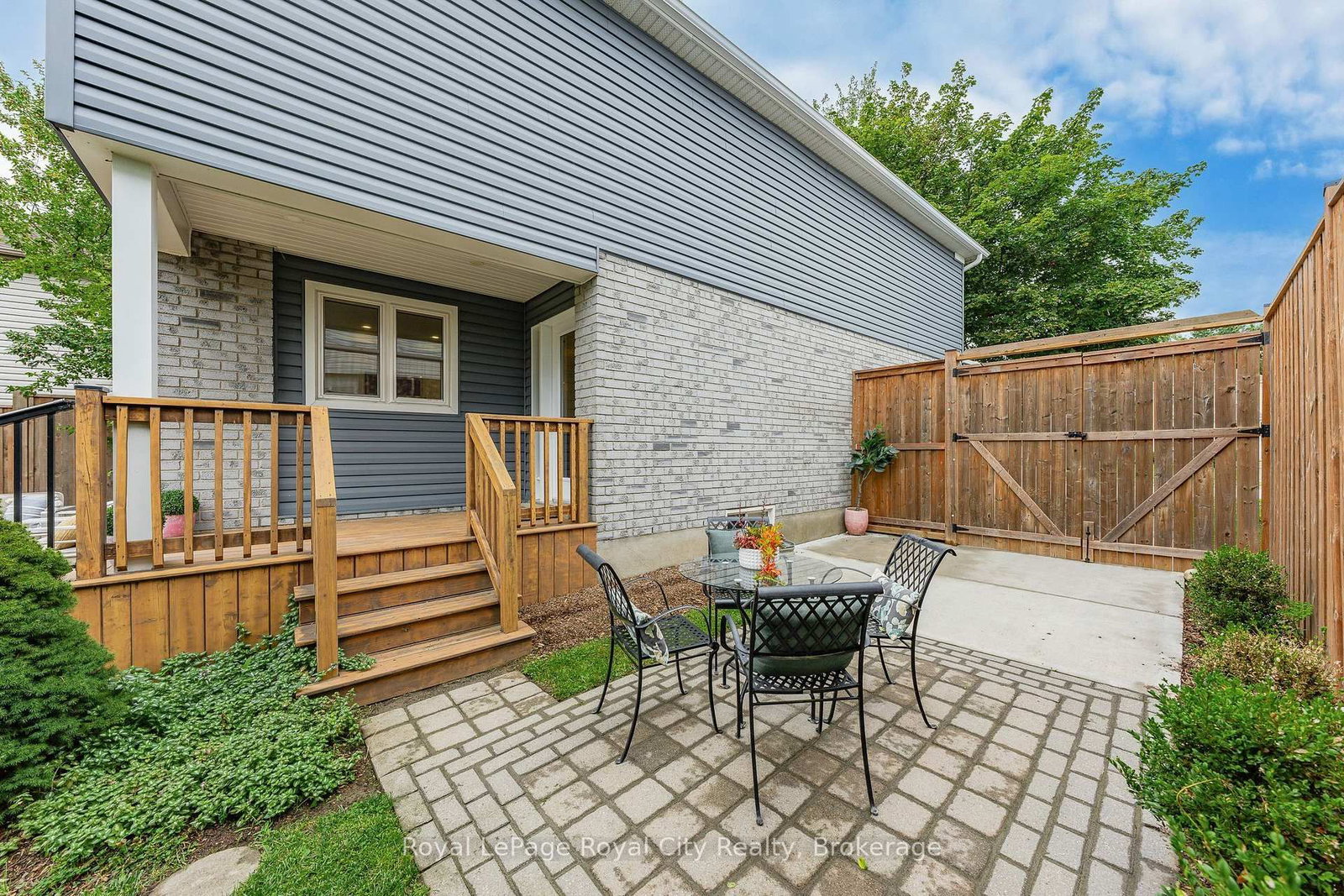 12 Southcreek Trail • Guelph, ON photo 36