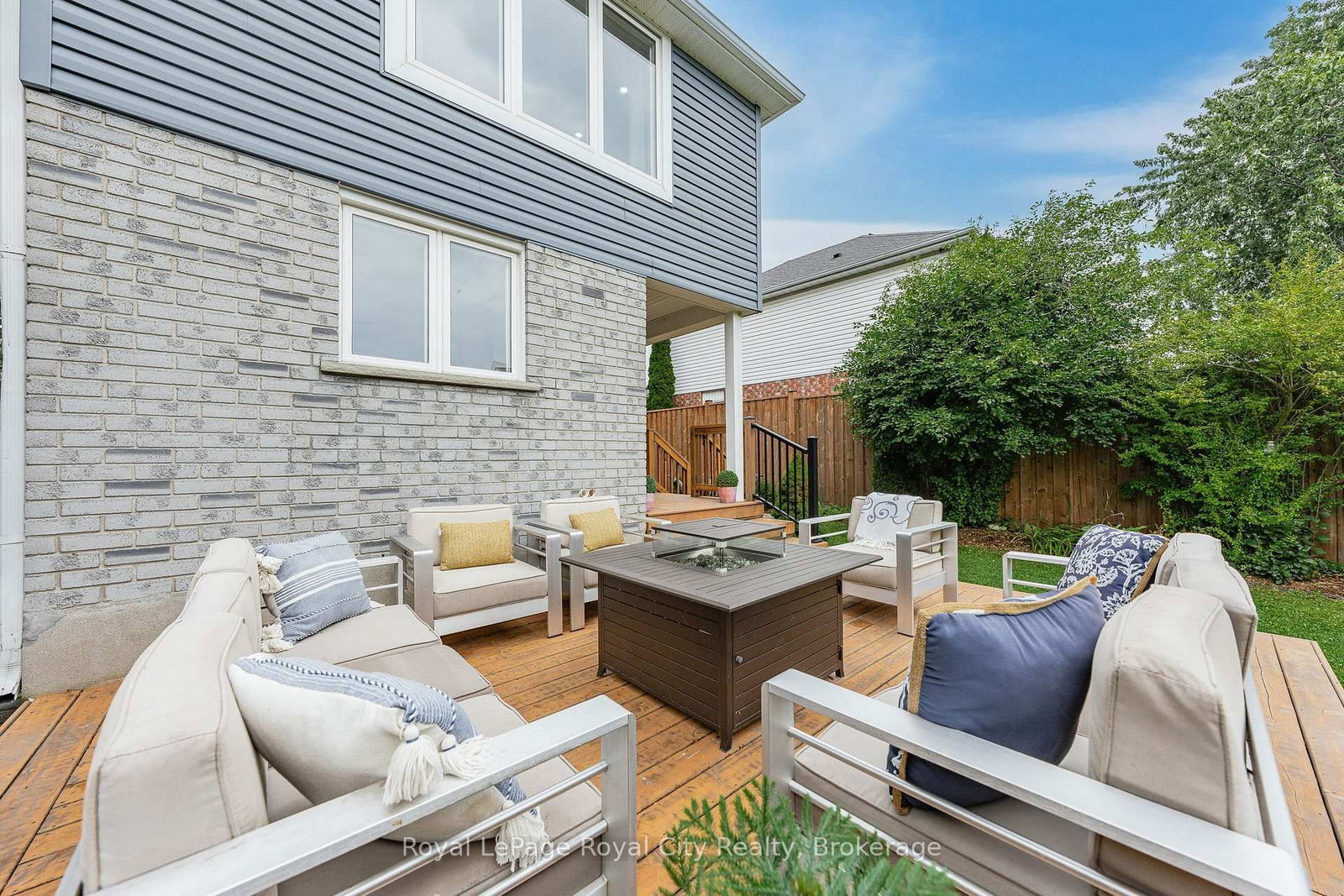 12 Southcreek Trail • Guelph, ON photo 44