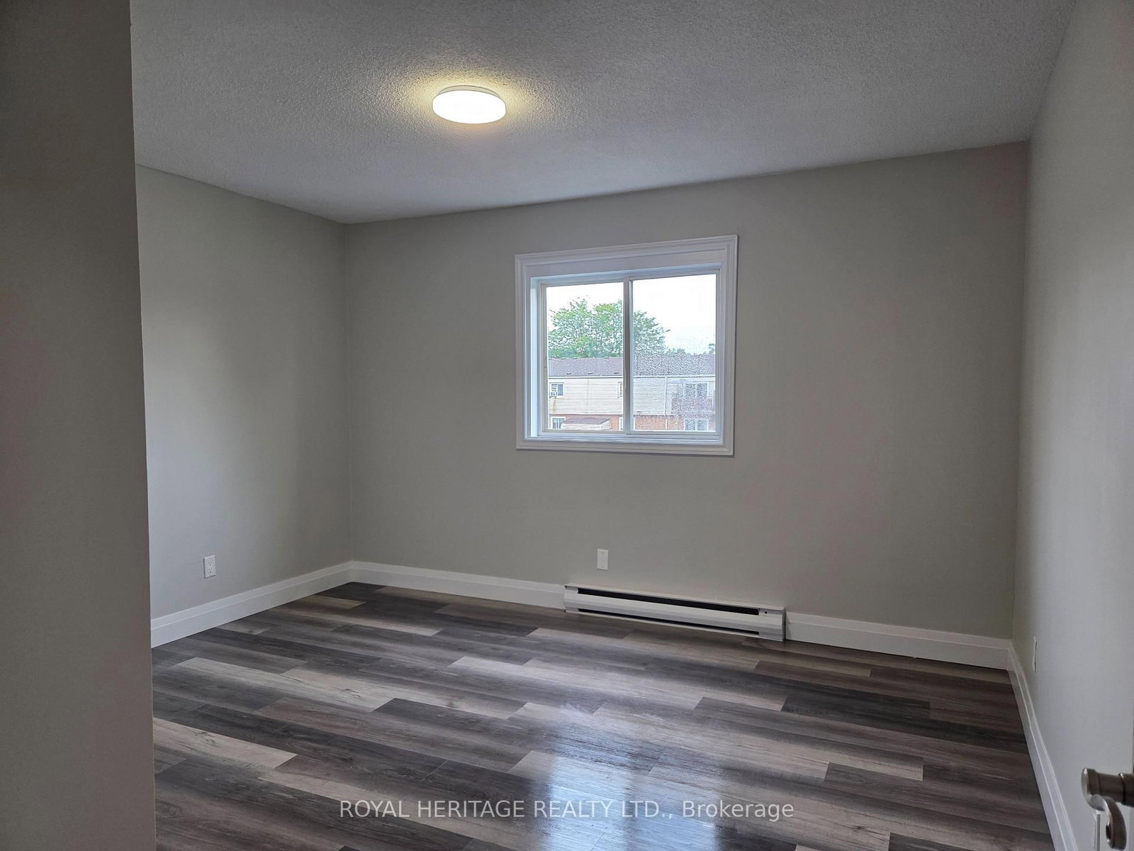 311 - 8800 Willoughby Drive, Niagara Falls 5