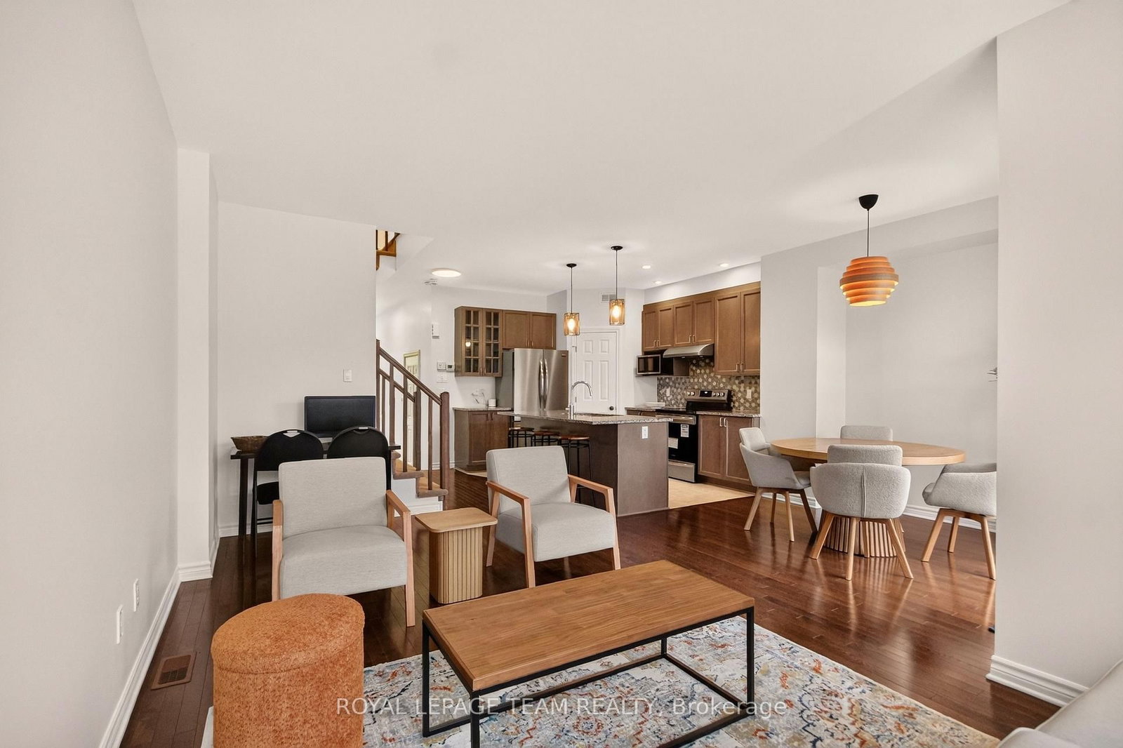 328 WARMSTONE Drive • Ottawa, ON photo 12
