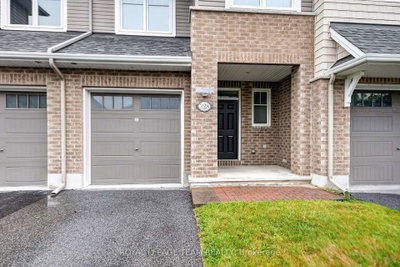 328 WARMSTONE Drive • Ottawa, ON photo 3