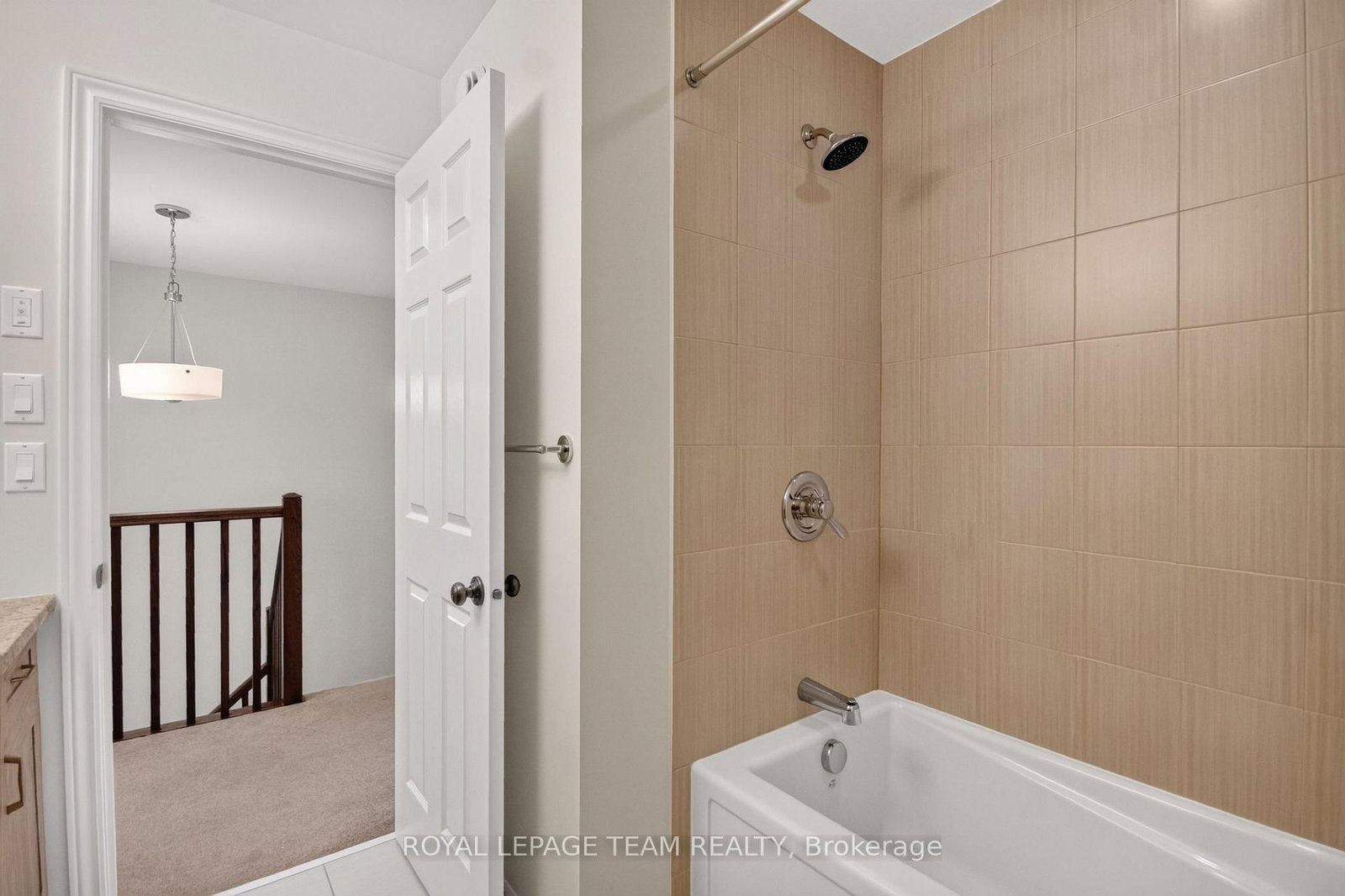 328 WARMSTONE Drive • Ottawa, ON photo 36