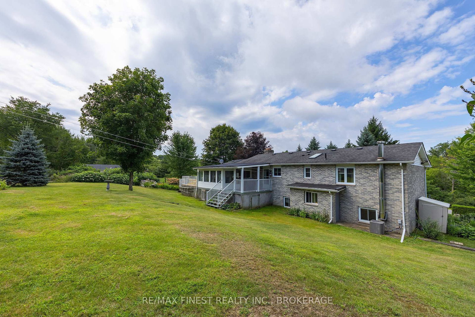 1881 Macalpine Road • Gananoque, ON photo 11