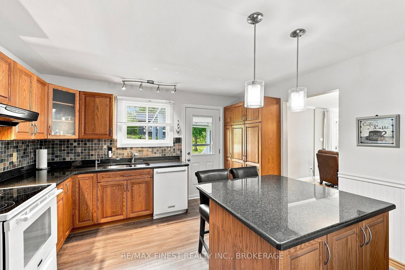 1881 Macalpine Road • Gananoque, ON photo 22