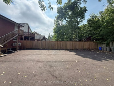 17 Carfrae Crescent • London South, ON photo 5
