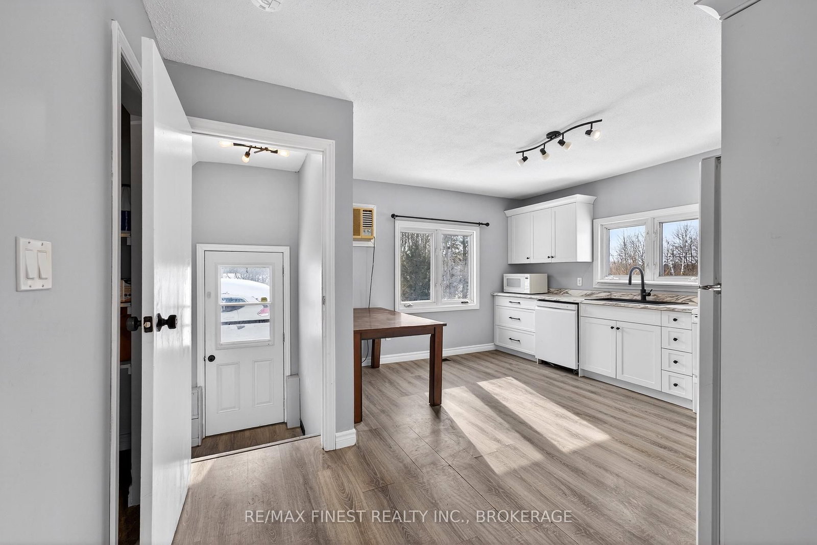 12452 Road 38 Road • Tichborne, ON photo 8