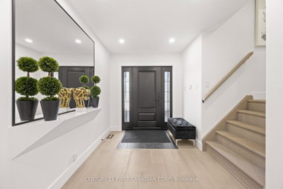 28 Lindbrook Court • London North, ON photo 5