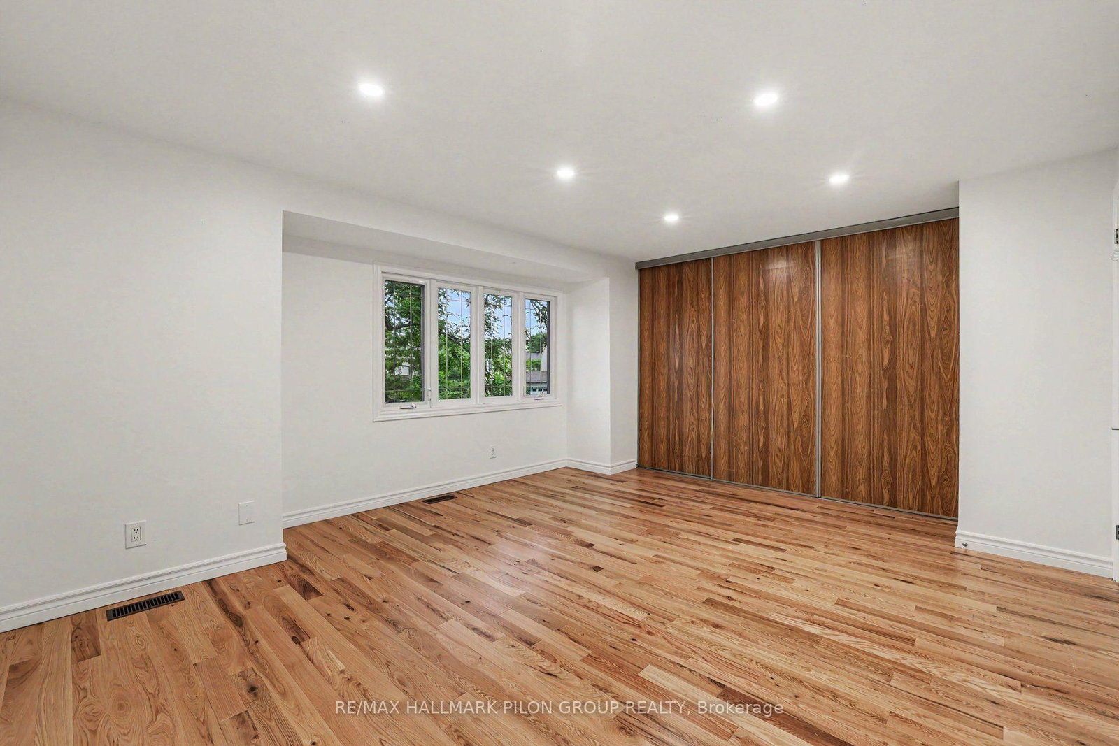 382 Duval Lane • Orleans, ON photo 12