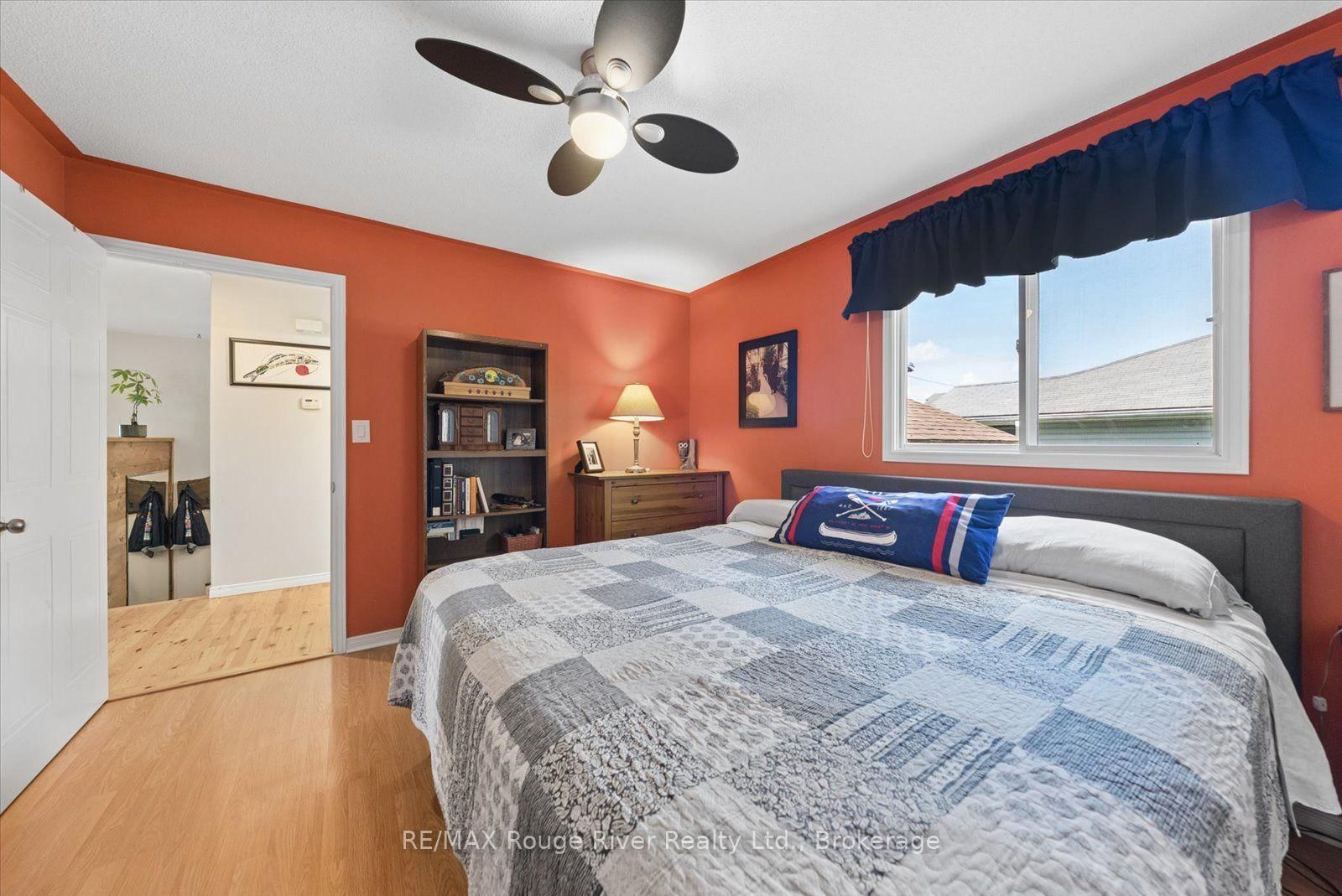 32 South Maloney Street • Limoges, ON photo 14