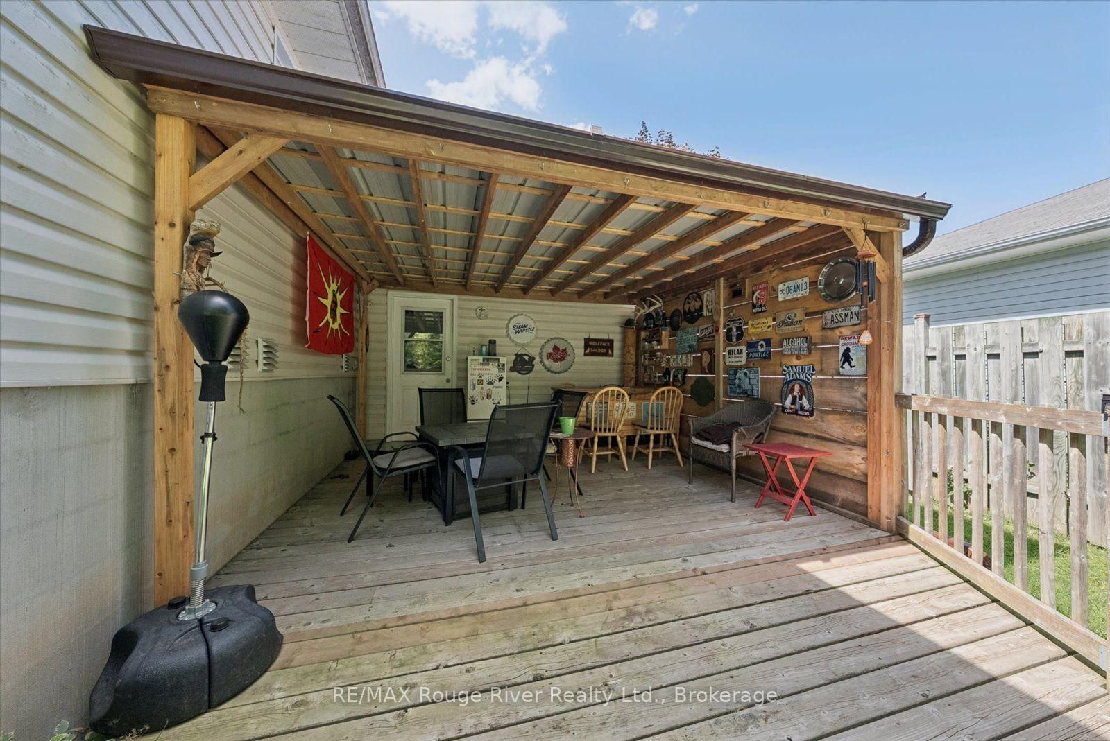 32 South Maloney Street • Limoges, ON photo 23