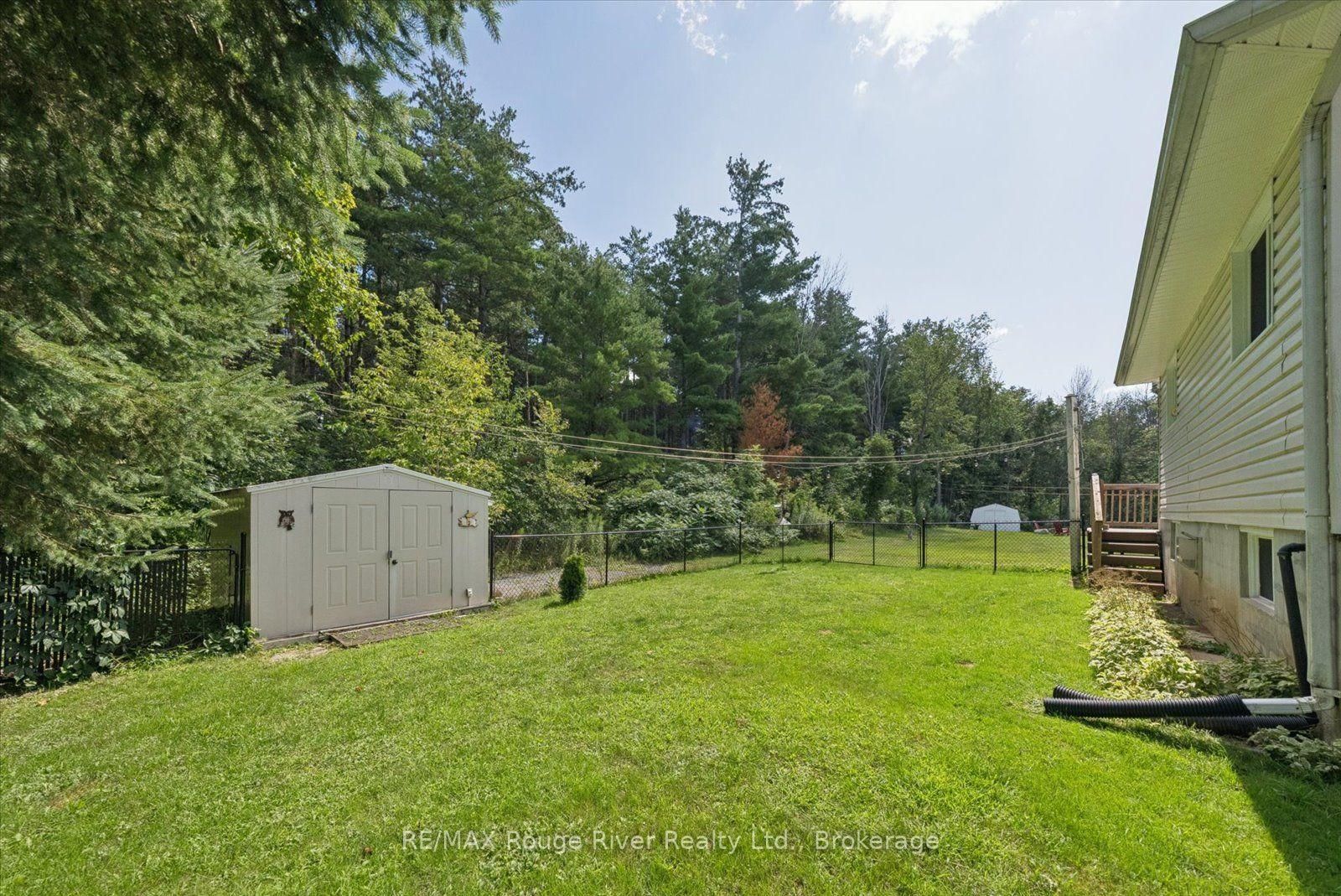32 South Maloney Street • Limoges, ON photo 27