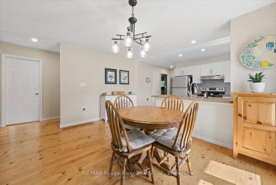 32 South Maloney Street • Limoges, ON photo 9