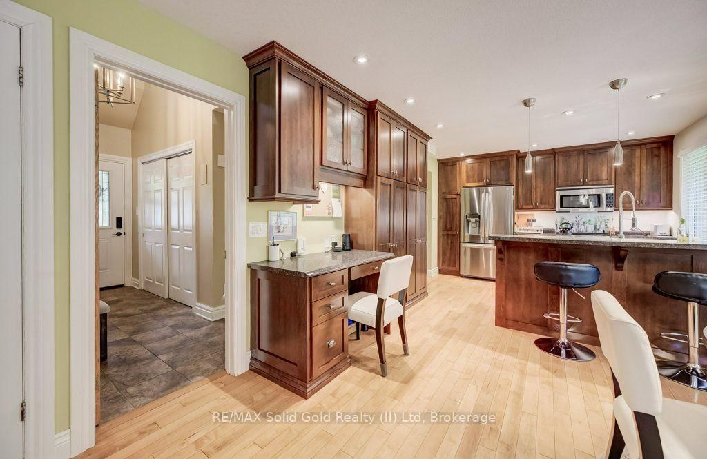 39 Kay Street • Stratford, ON photo 9
