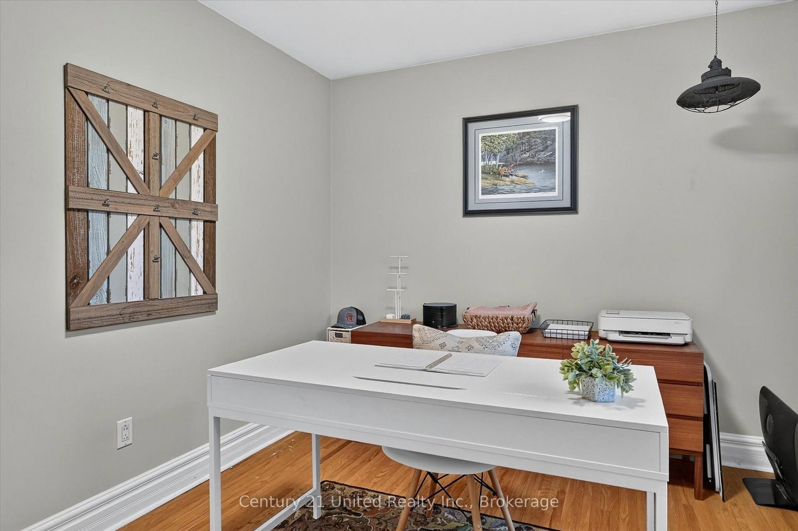 1270 Amundsen Avenue • Peterborough, ON photo 27