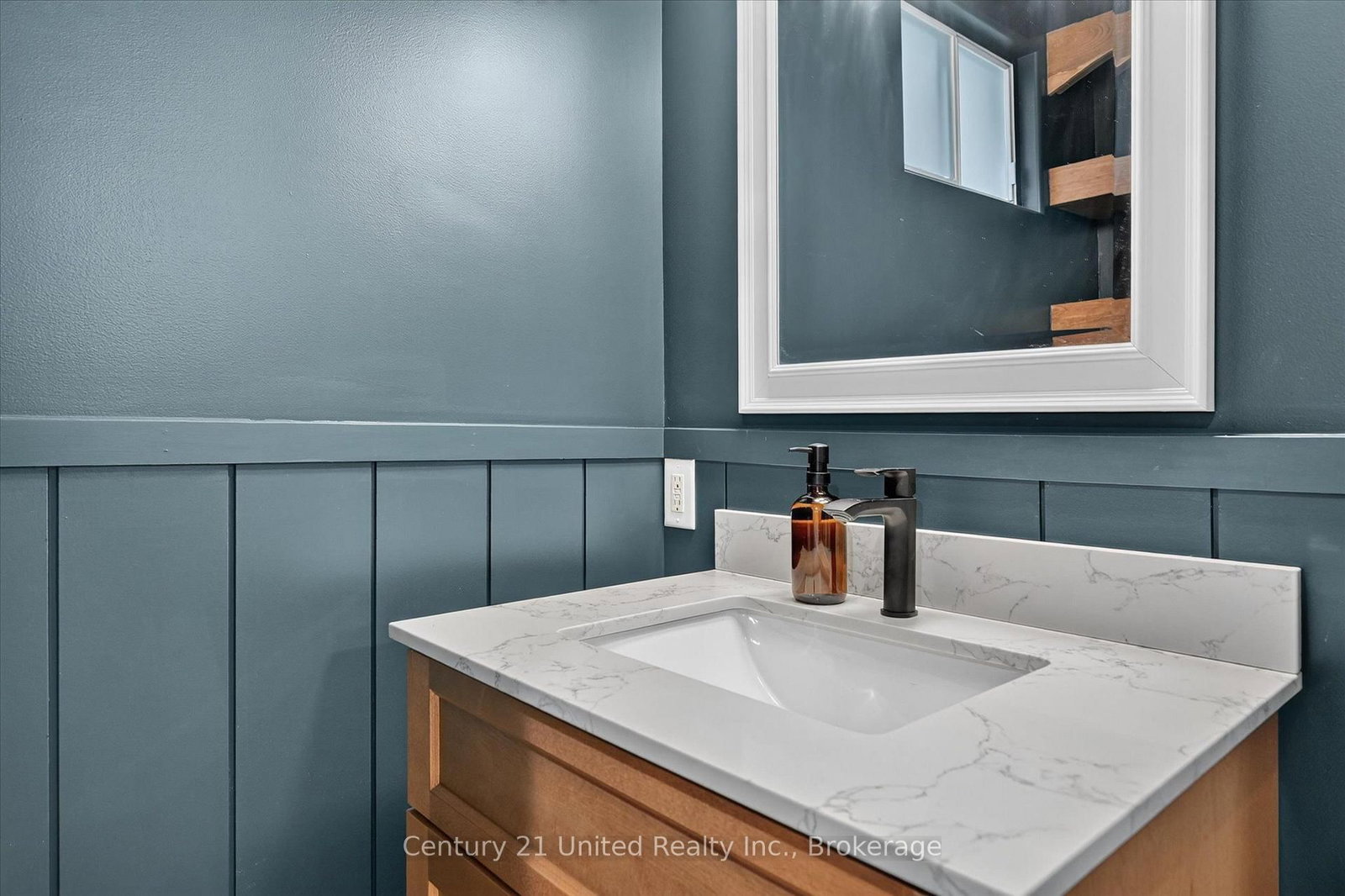 1270 Amundsen Avenue • Peterborough, ON photo 42