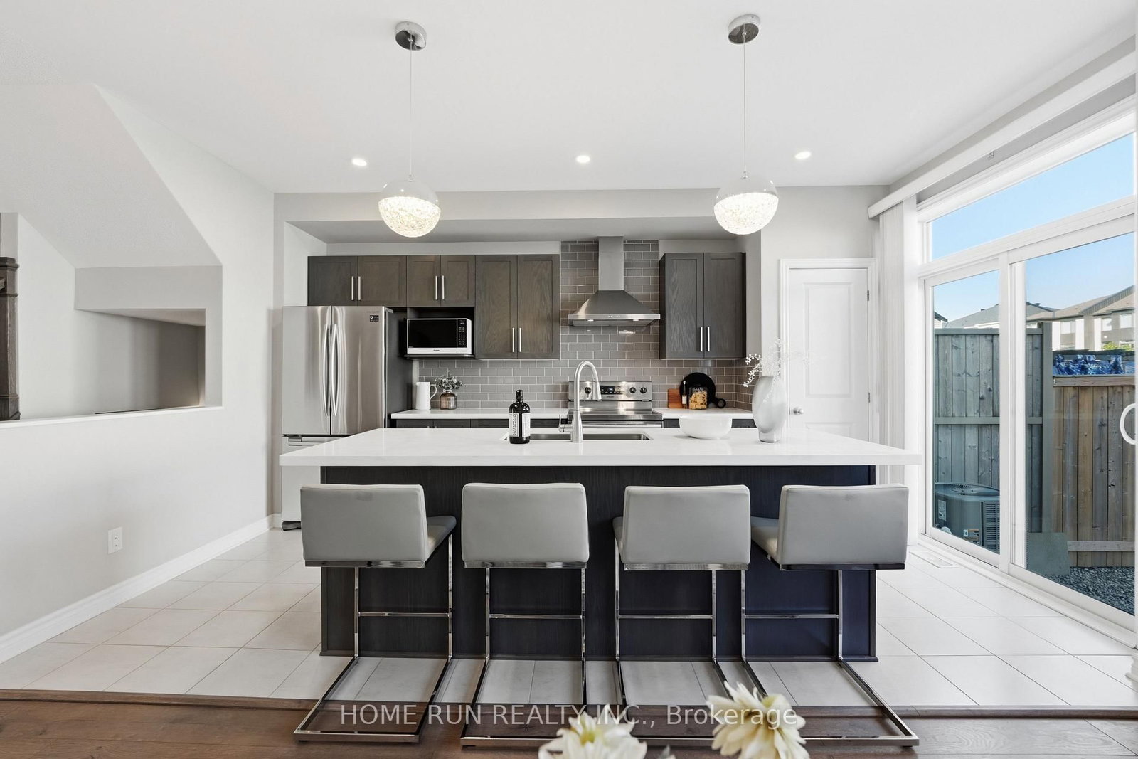 1008 Kilbirnie Drive • Ottawa, ON photo 14