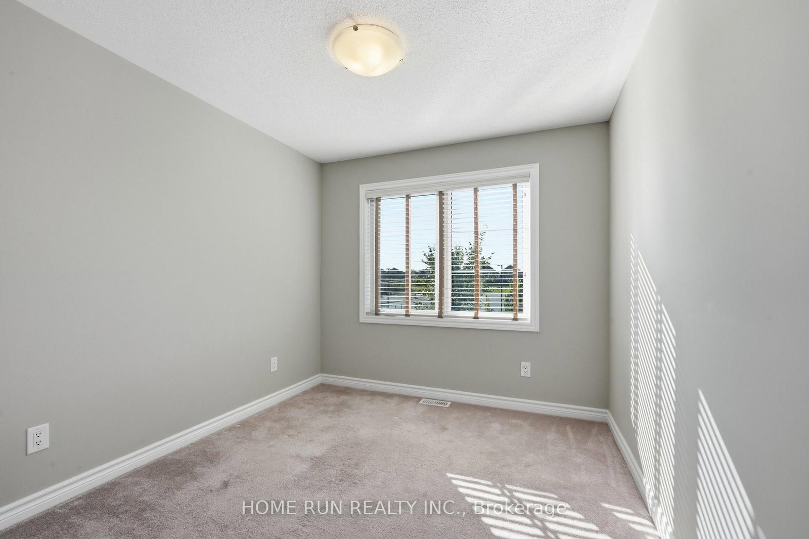 1008 Kilbirnie Drive • Ottawa, ON photo 28