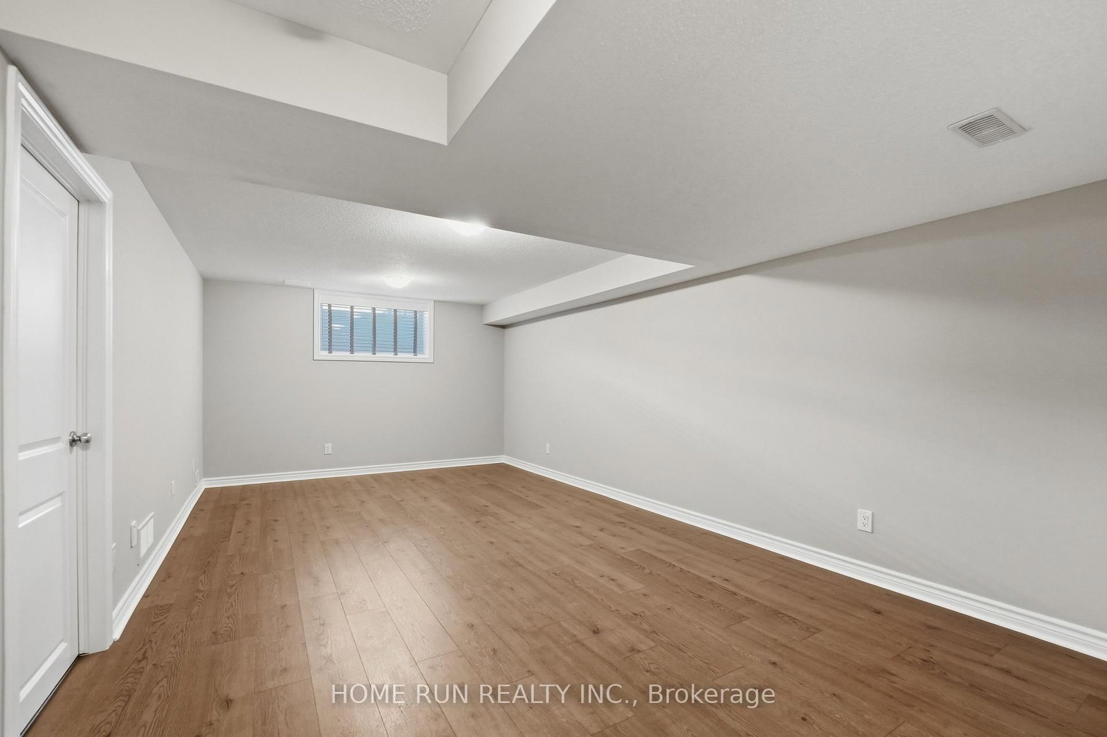 1008 Kilbirnie Drive • Ottawa, ON photo 32