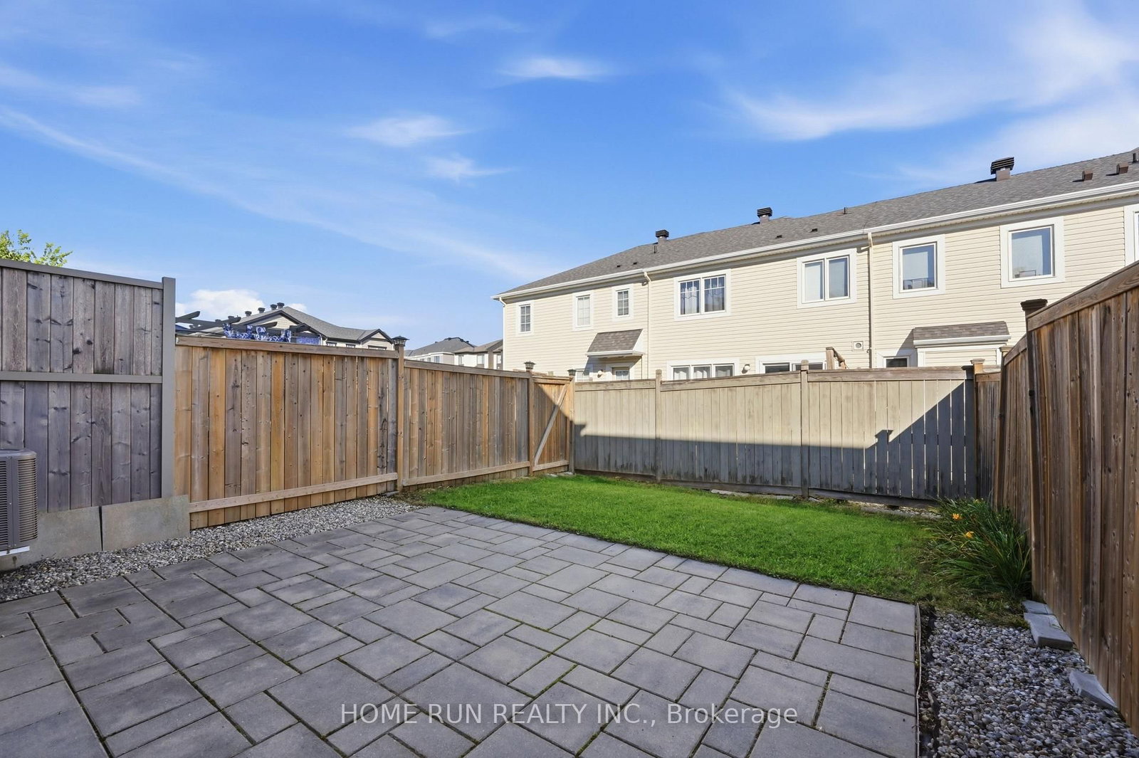 1008 Kilbirnie Drive • Ottawa, ON photo 40
