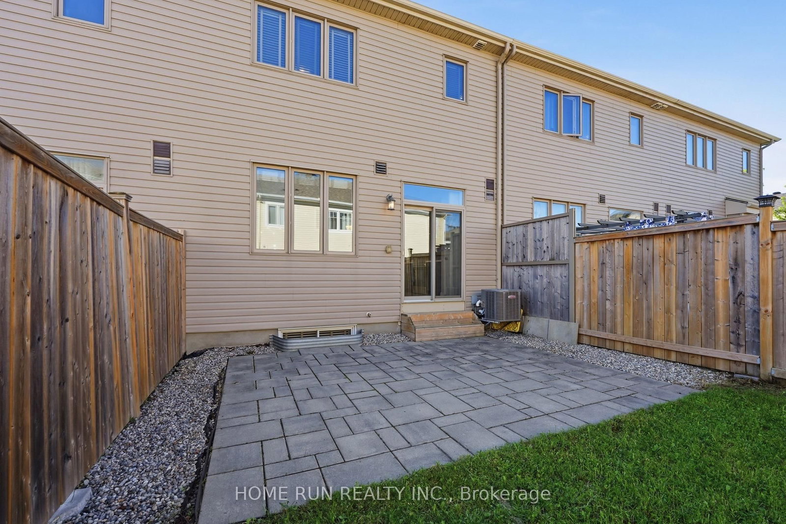 1008 Kilbirnie Drive • Ottawa, ON photo 42