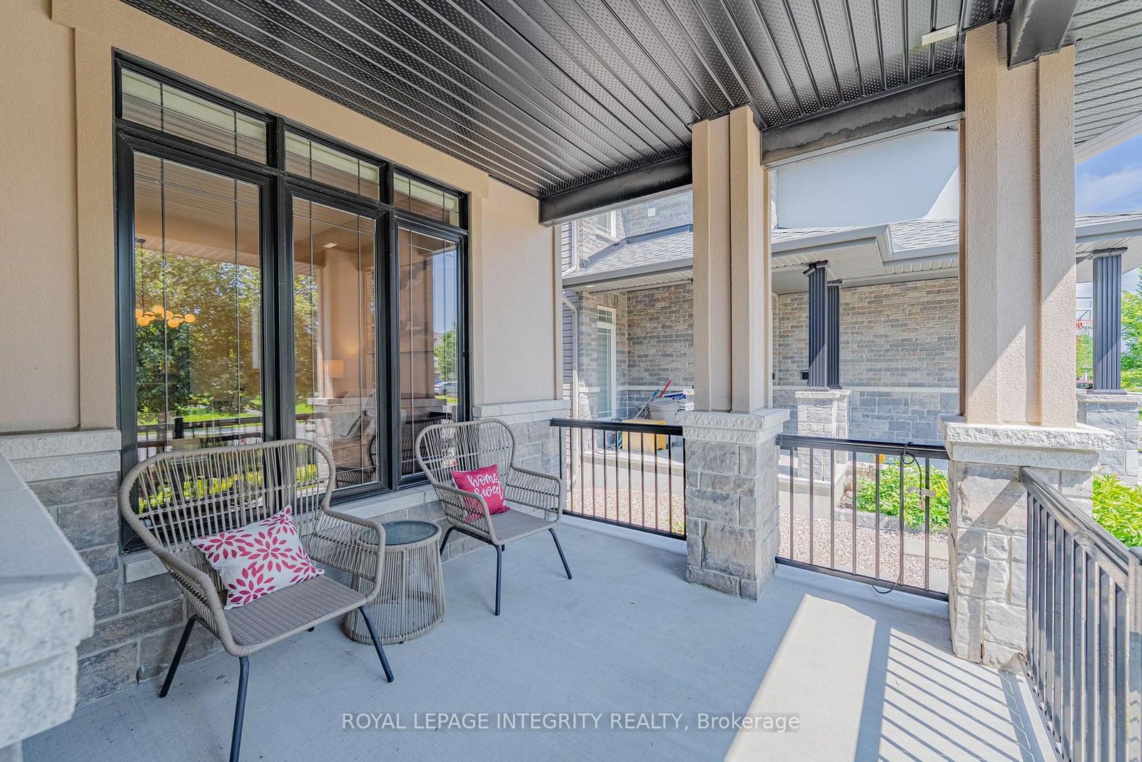 176 ESCARPMENT Crescent • Kanata, ON photo 4