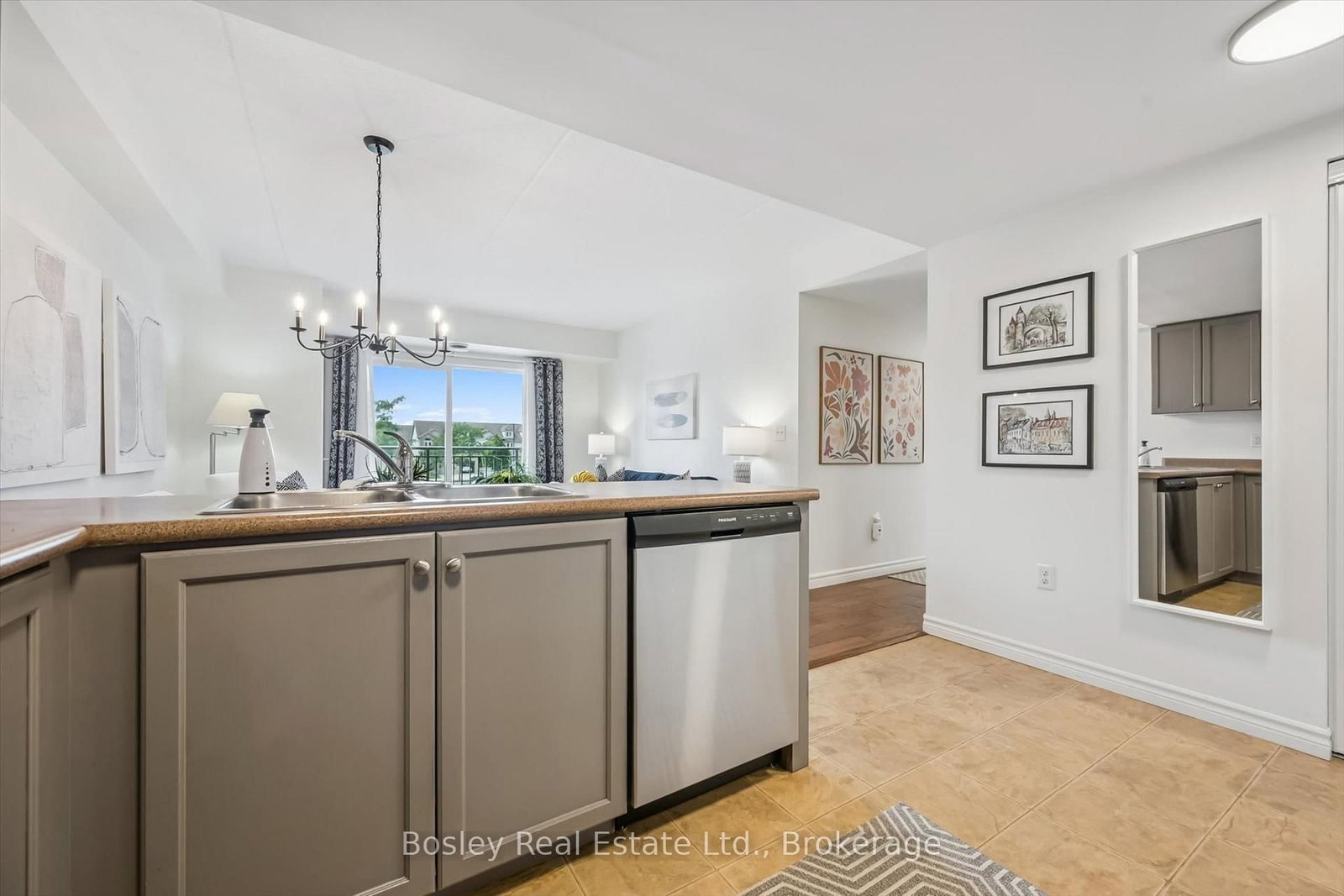 19 Waterford Drive • #214 • Guelph, ON photo 10