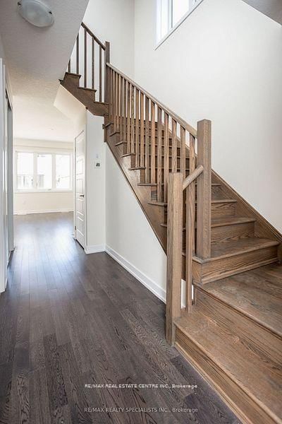 16 Monteith Drive S • Brantford, ON photo 11