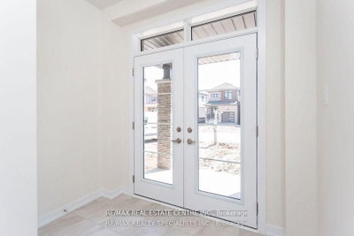 16 Monteith Drive S • Brantford, ON photo 9
