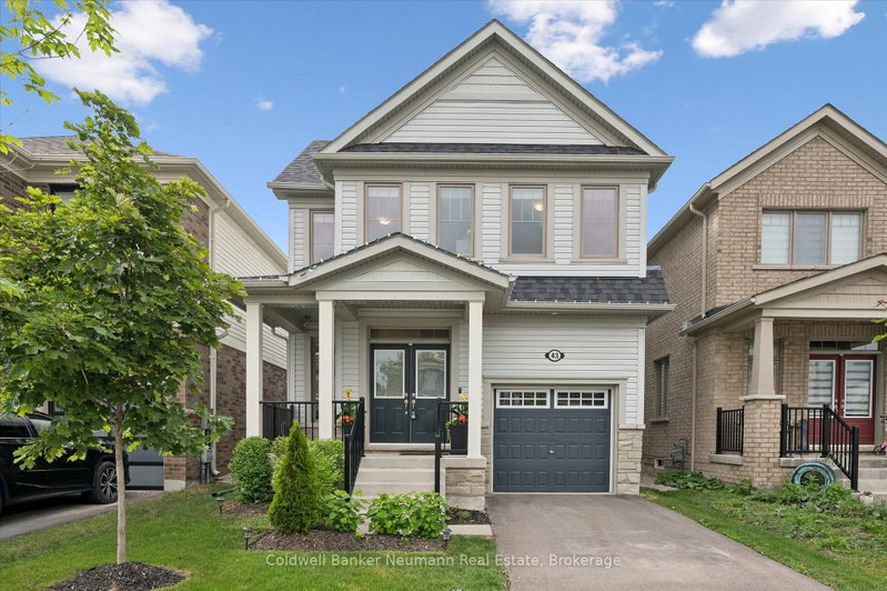 43 Harpin Way W