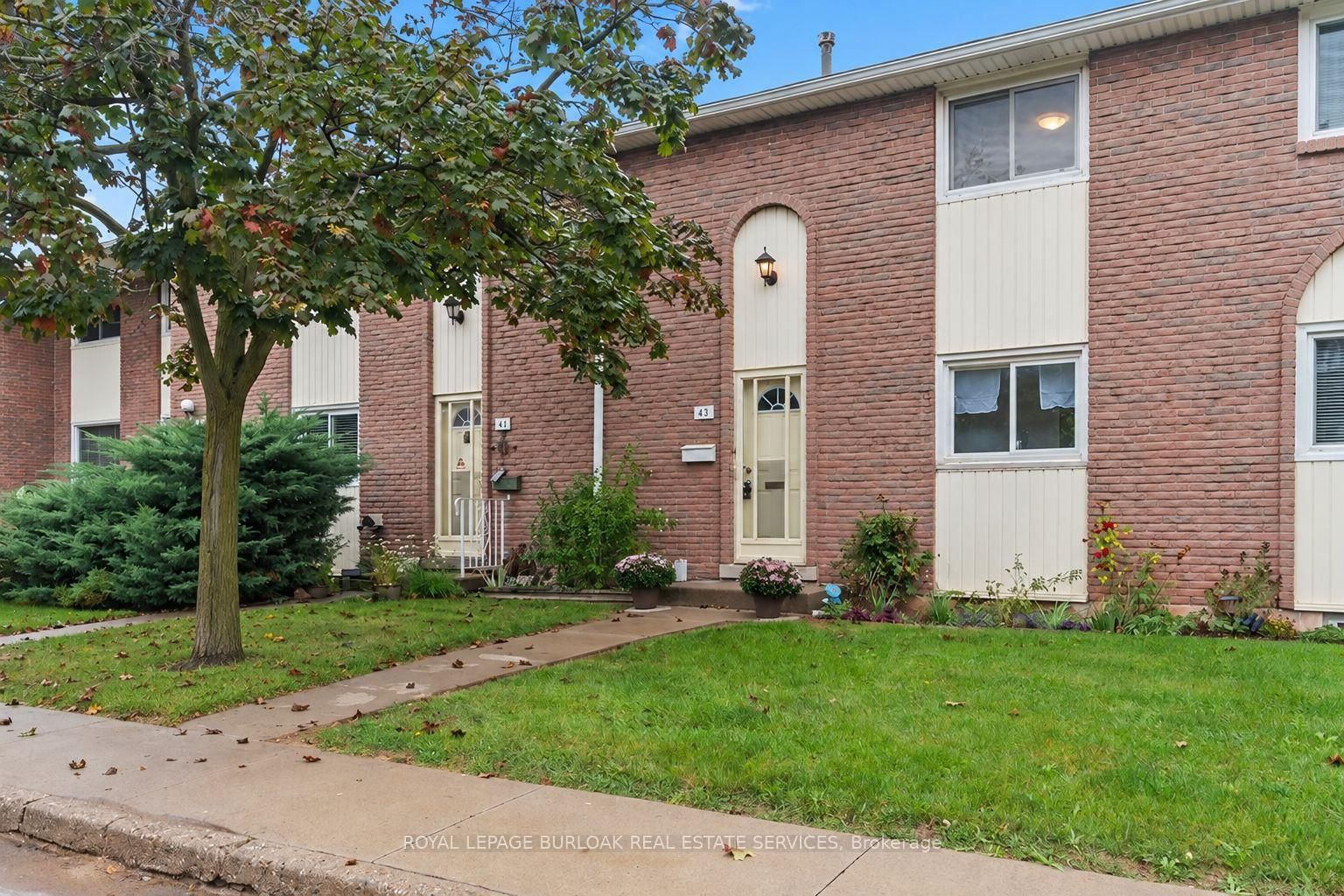 151 Gateshead Crescent • #43 • Hamilton, ON photo 1