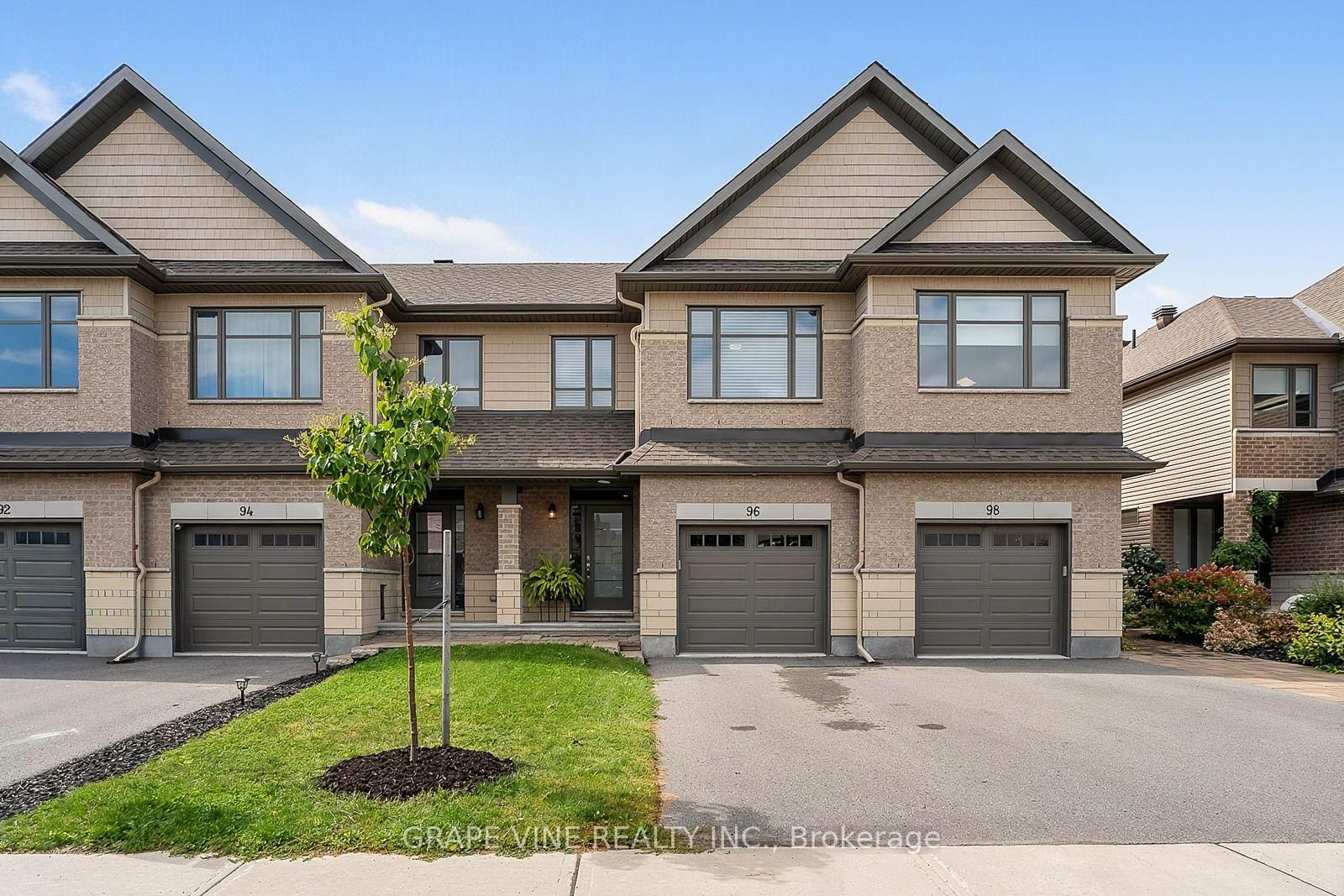 96 Porter Street • Stittsville, ON photo 1
