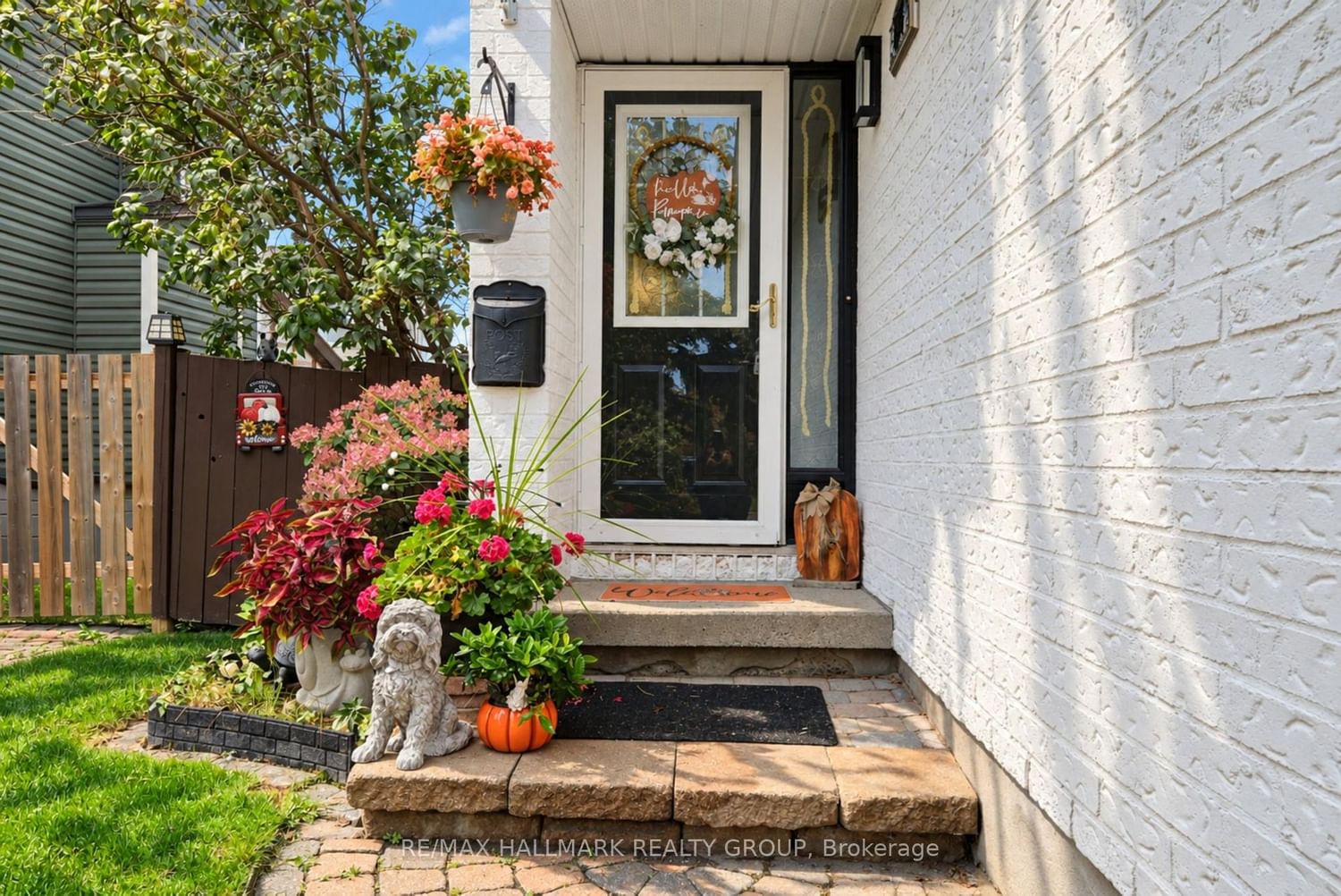 295 Kennedy Lane E • Ottawa, ON photo 4