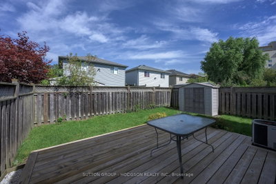 912 Blythwood Road • London North, ON photo 2