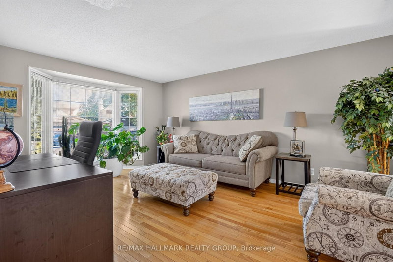518 Des Conifers Crescent
