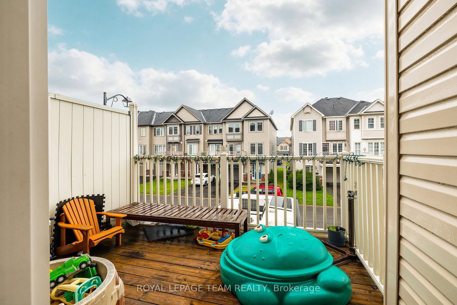2510 Nutgrove Avenue • Ottawa, ON photo 16
